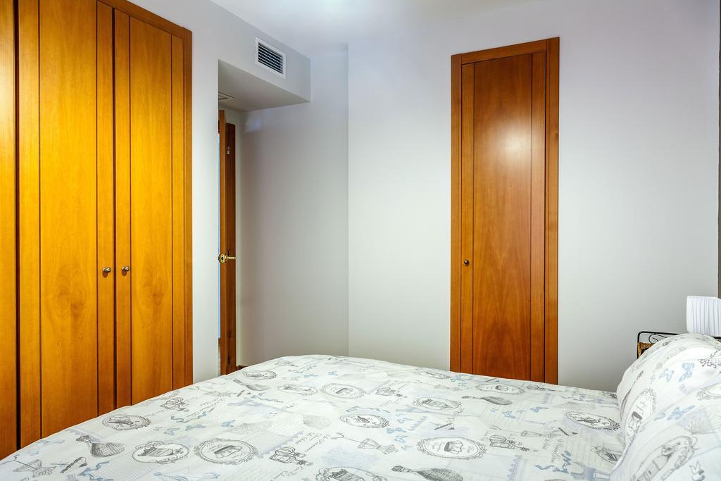 Valencia Flat Rental Swim And Paddle Room photo